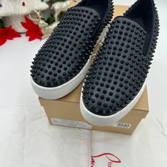 Men’s Christian Louboutin roller boat spike slip on sneakers size 44  Italy - Picture 11 of 13